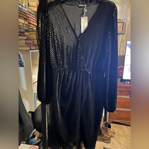 Simplee Apparel Dresses & Skirts - Simplee black wrap style dress (WITHOUT TIE BELT)